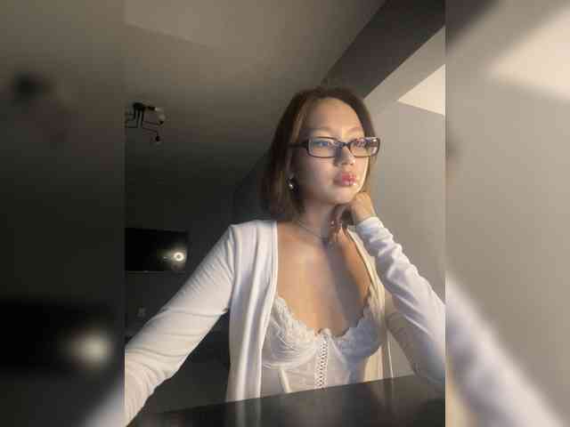 Adadollll webcam