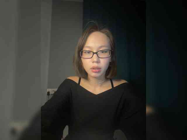 Adadollll webcam