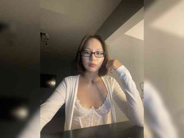 Adadollll webcam