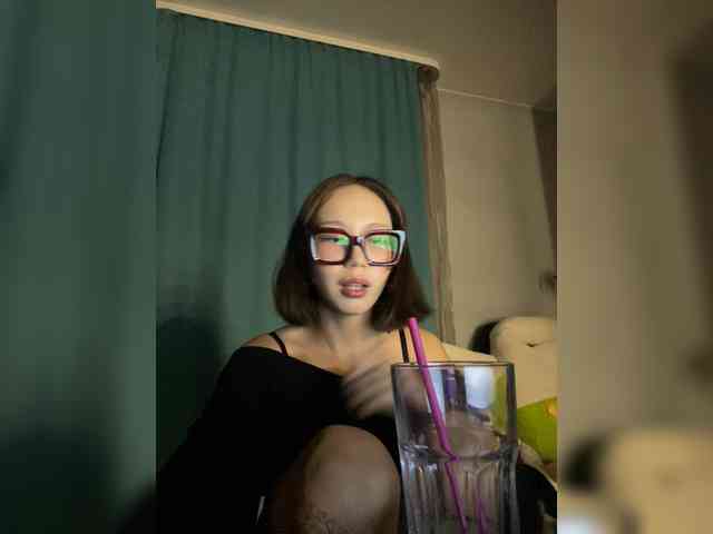 Adadollll webcam