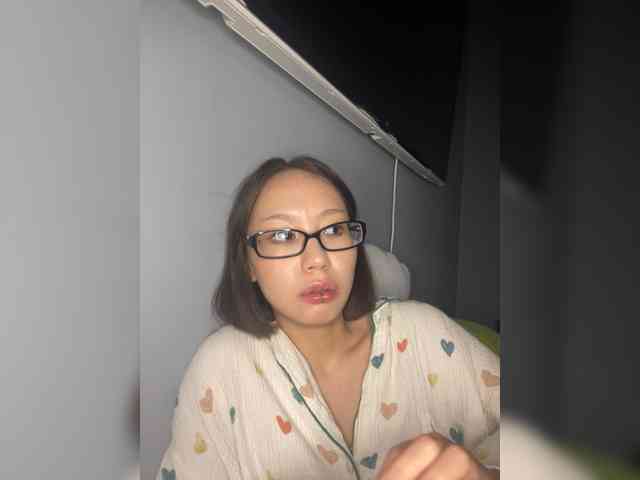 Adadollll webcam