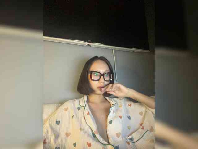 Adadollll webcam