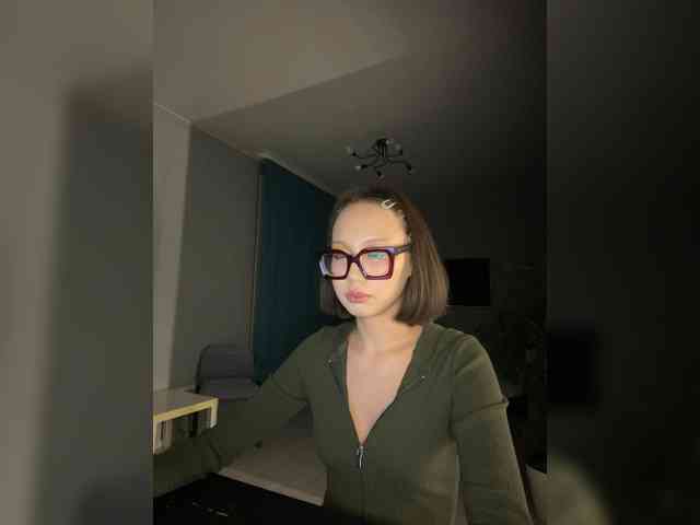 Adadollll webcam