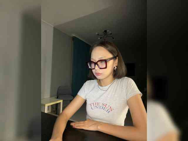 Adadollll webcam