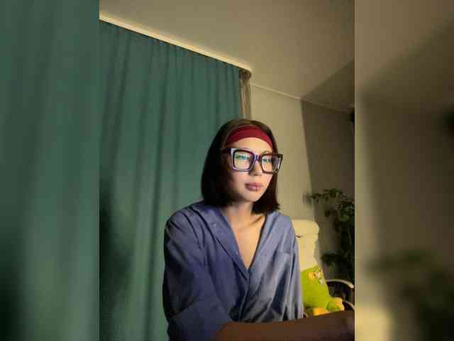 Adadollll webcam