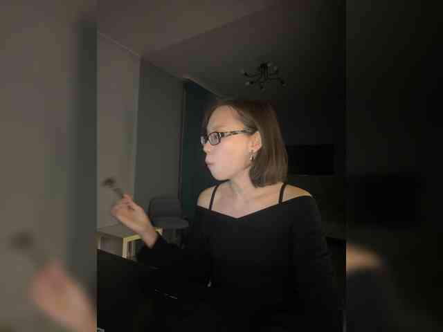 Adadollll webcam