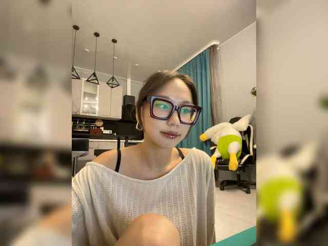 Adadollll webcam