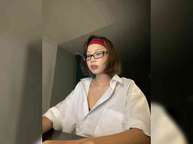 Adadollll webcam