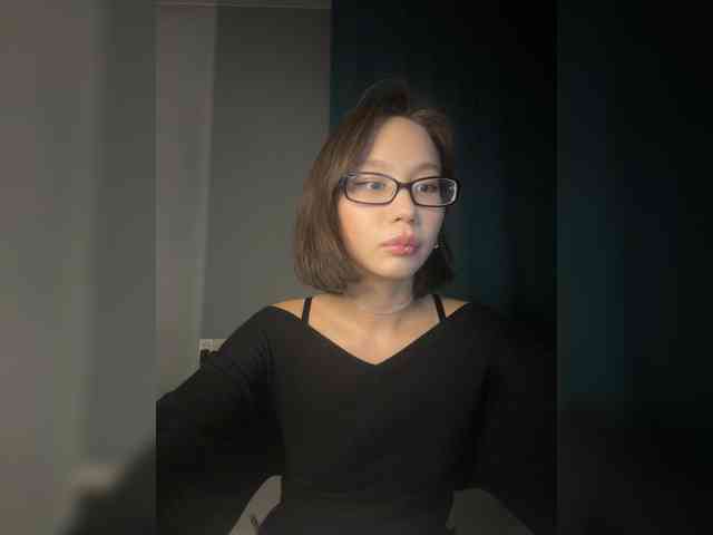 Adadollll webcam