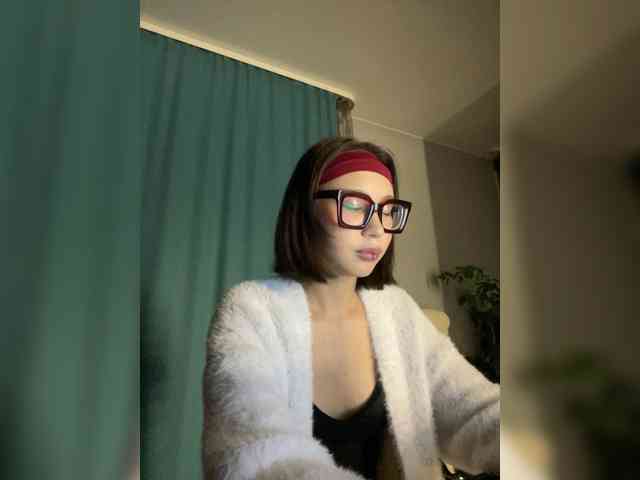Adadollll webcam
