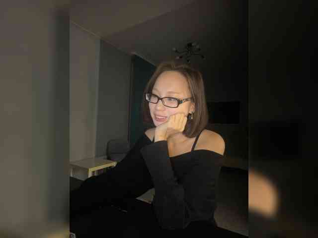 Adadollll webcam