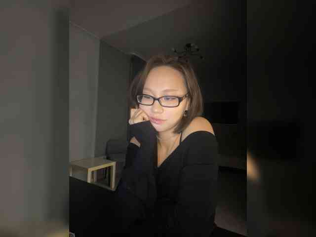 Adadollll webcam
