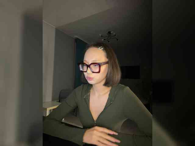 Adadollll webcam