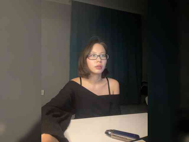 Adadollll webcam