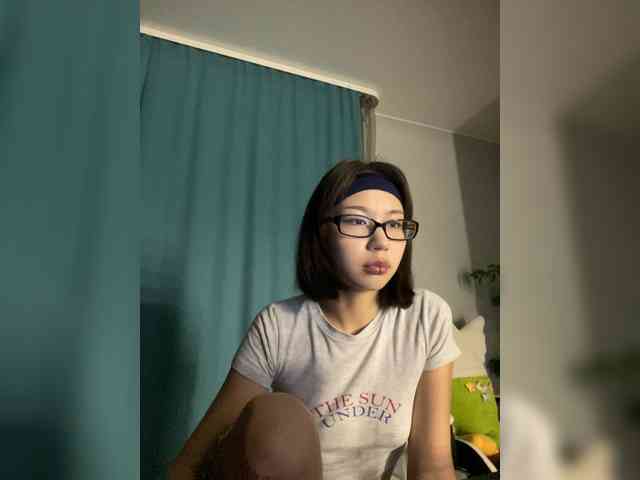 Adadollll webcam