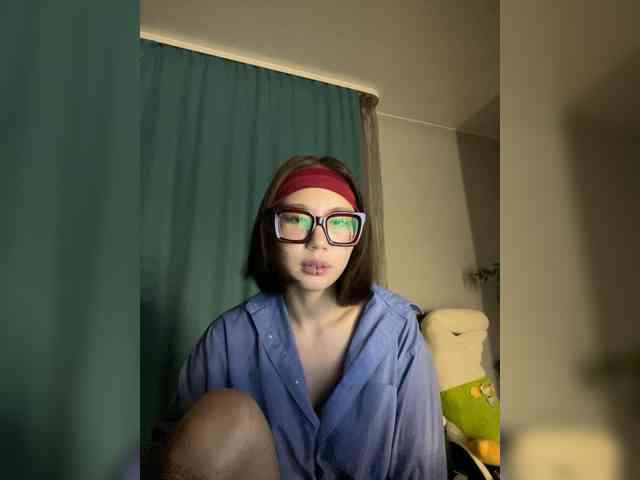 Adadollll webcam