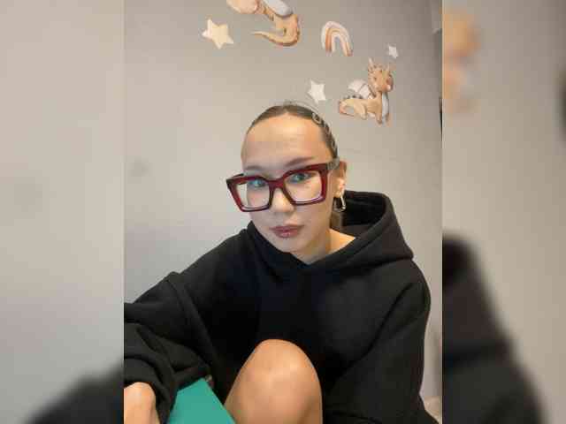 Adadollll webcam
