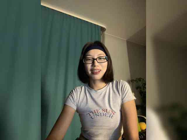 Adadollll webcam