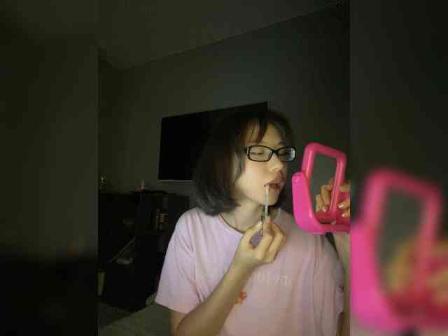 Adadollll webcam