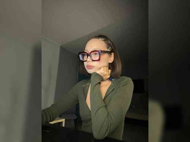 Adadollll webcam
