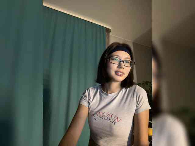 Adadollll webcam