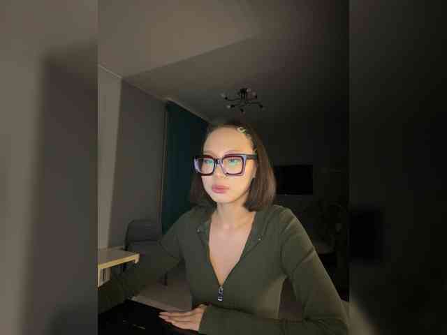Adadollll webcam