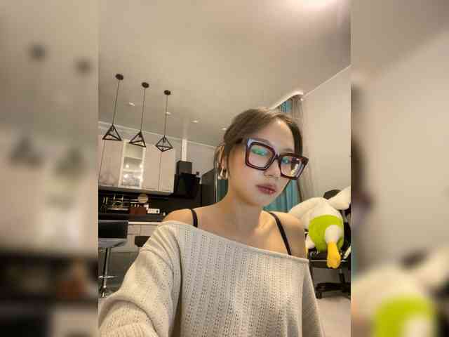 Adadollll webcam