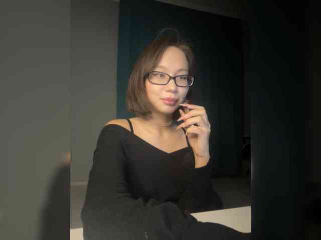 Adadollll webcam