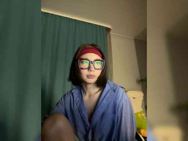 Adadollll webcam