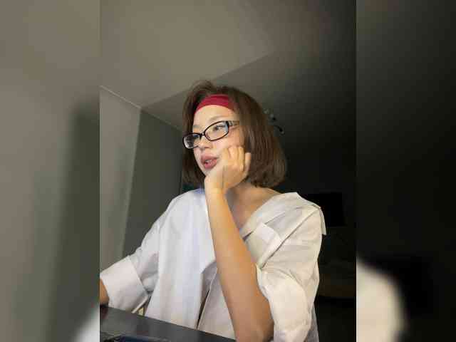Adadollll webcam