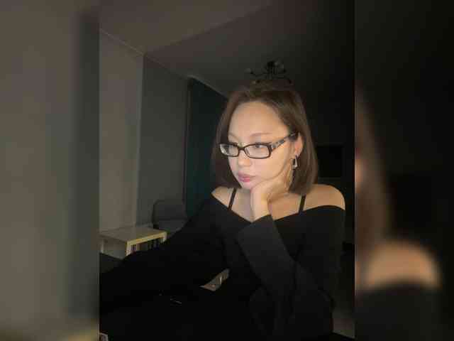 Adadollll webcam