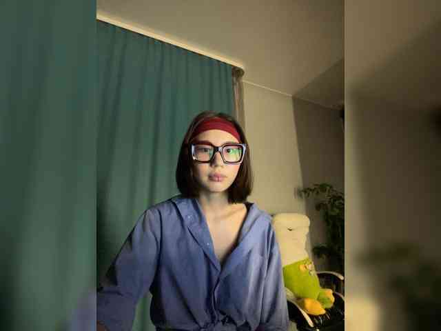 Adadollll webcam