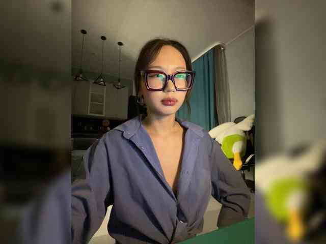 Adadollll webcam