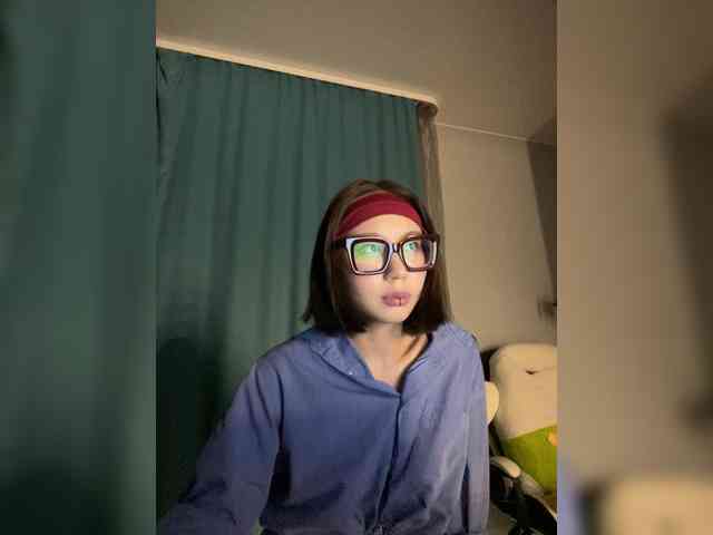 Adadollll webcam