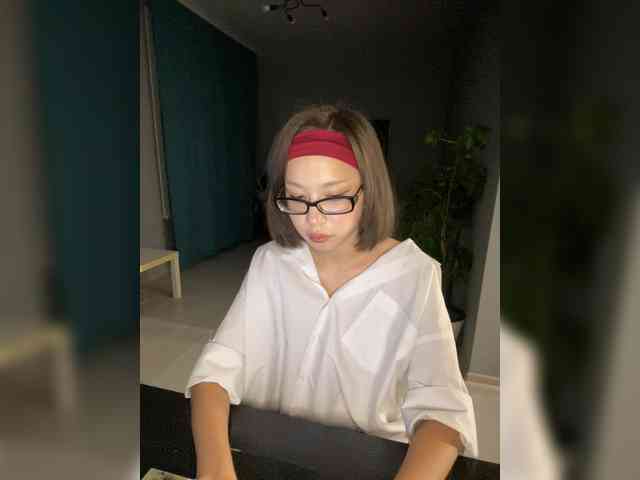 Adadollll webcam