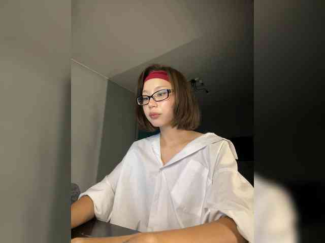 Adadollll webcam