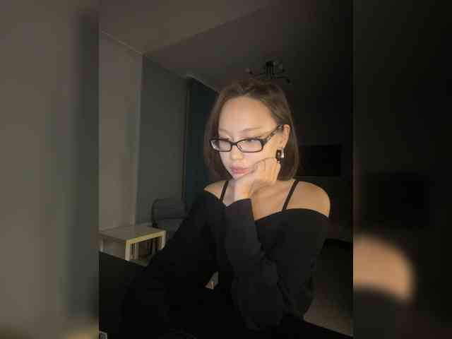 Adadollll webcam