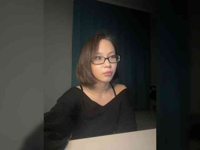 Adadollll webcam