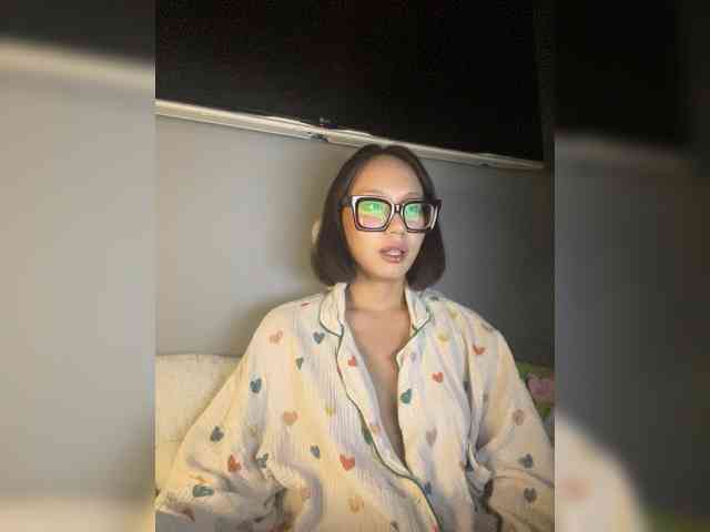 Adadollll webcam