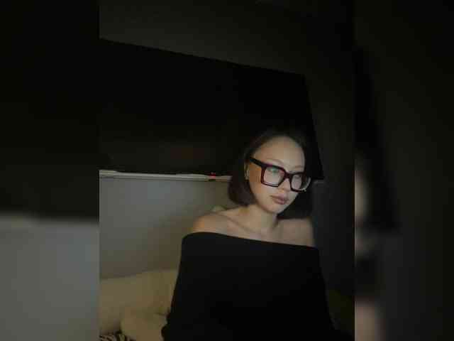 Adadollll webcam