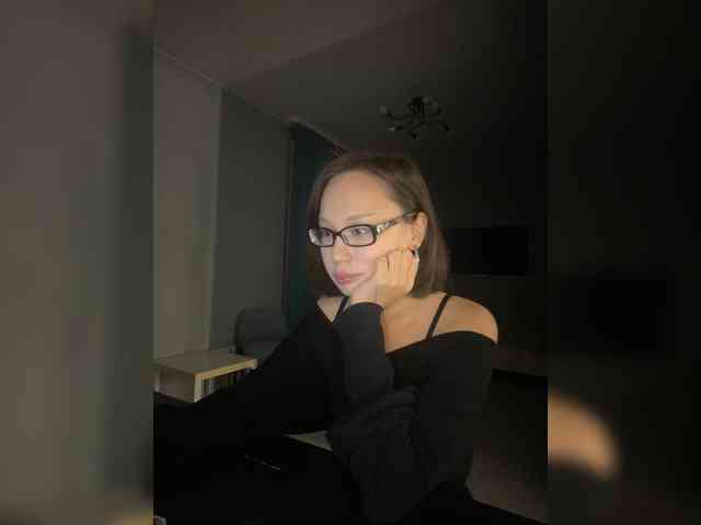 Adadollll webcam