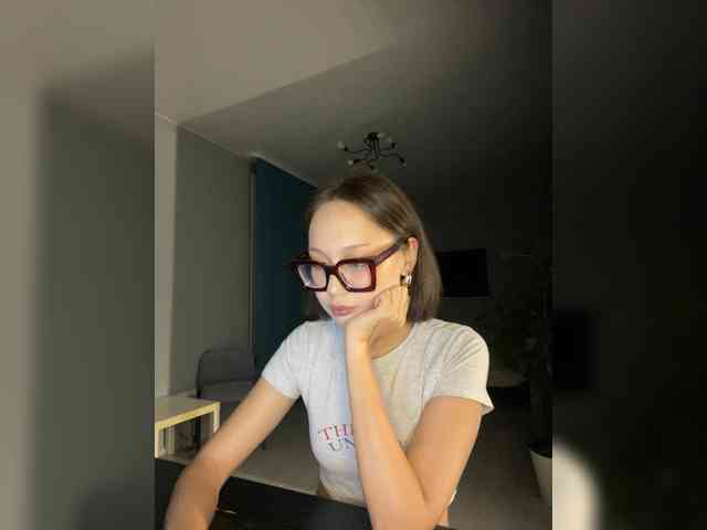 Adadollll webcam