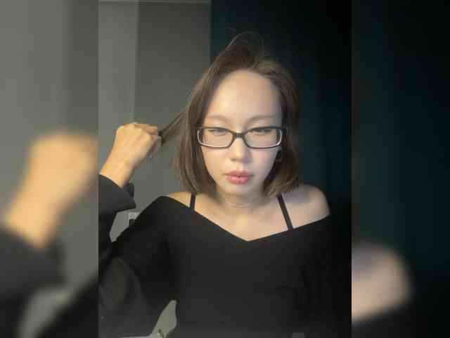 Adadollll webcam
