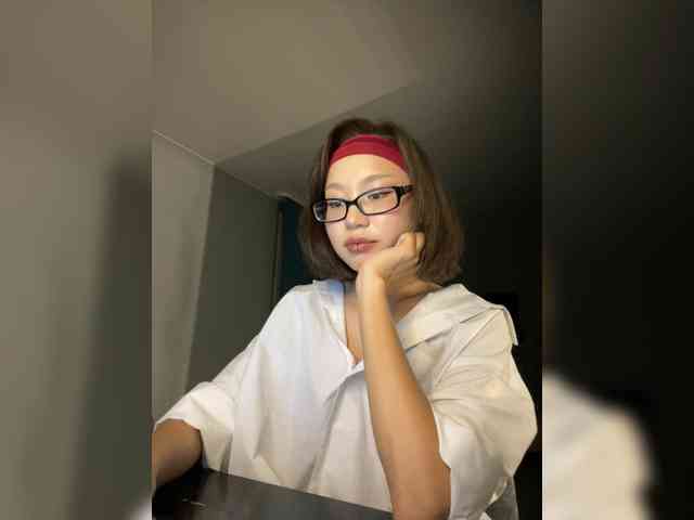 Adadollll webcam