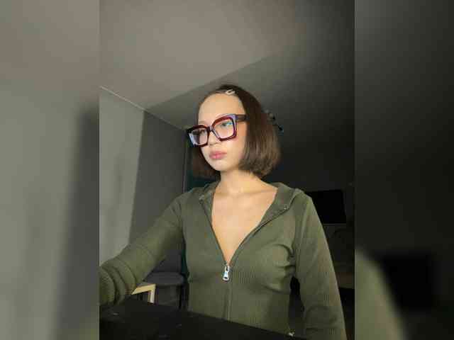 Adadollll webcam