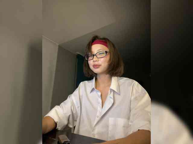 Adadollll webcam
