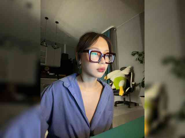 Adadollll webcam