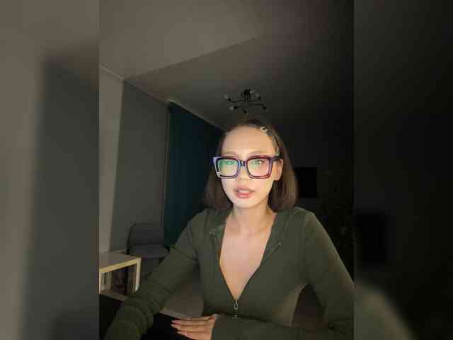 Adadollll webcam