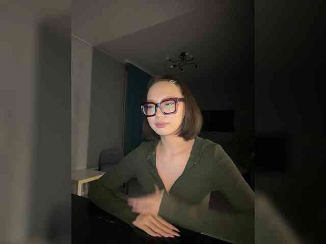 Adadollll webcam