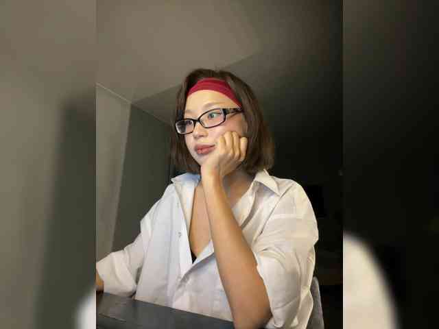 Adadollll webcam